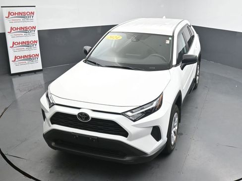 Used 2024 Toyota RAV4 LE FWD image 27