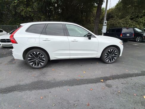 Used 2026 Volvo XC60 B5 Ultra AWD/4WD image 18