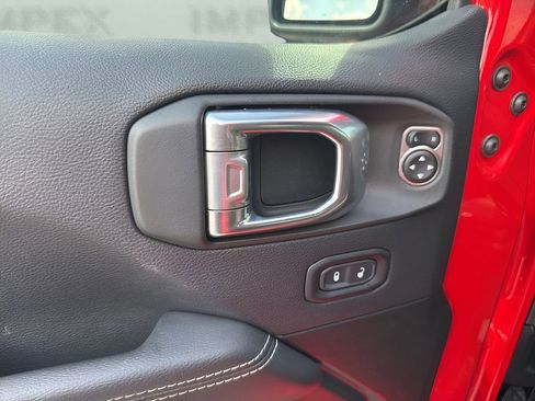 Used 2021 Jeep Gladiator Overland w/ Popular Equipment Package image 26