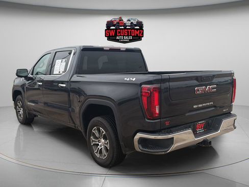 Used 2025 GMC Sierra 1500 SLT AWD/4WD image 5
