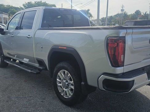 Used 2023 GMC Sierra 2500 Denali AWD/4WD image 5