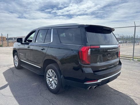 Used 2025 GMC Yukon Denali w/ Advanced Technology Package image 6