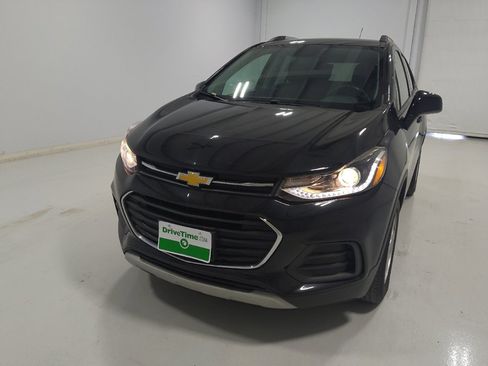 Used 2022 Chevrolet Trax LT w/ LT Convenience Package AWD/4WD image 15