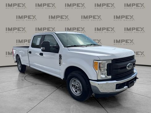 Used 2017 Ford F250 XL w/ Power Equipment Group image 8