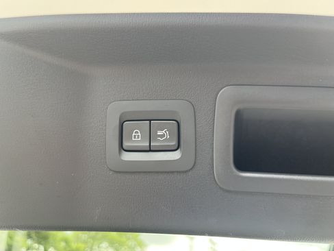 Used 2024 MAZDA CX-90 3.3 Turbo w/ Preferred Plus AWD/4WD image 33