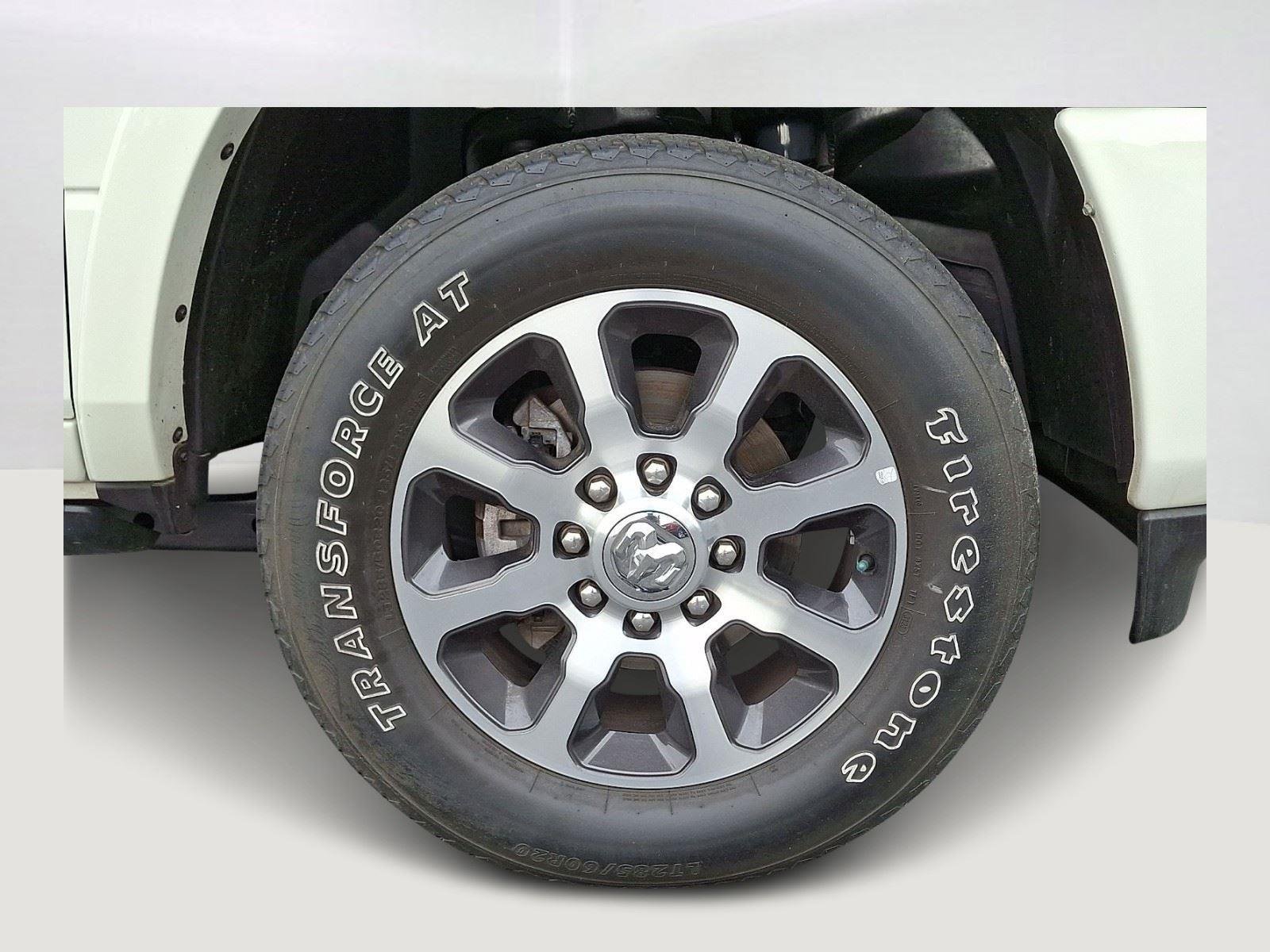 Used 2024 RAM 2500 Limited AWD/4WD image 9