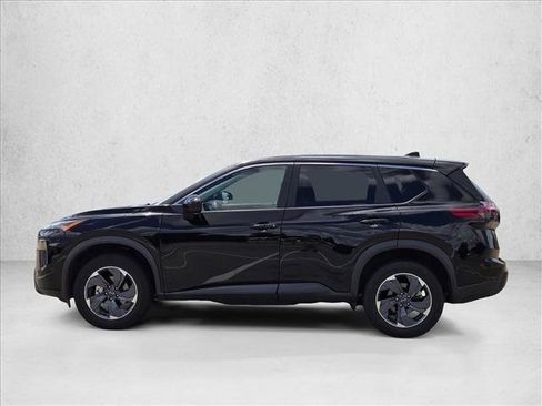 Used 2025 Nissan Rogue SV FWD image 9