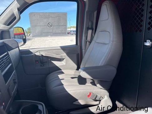 New 2025 Chevrolet Express 2500 w/ Driver Convenience Package image 20