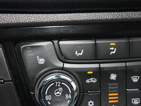 Used 2018 Buick Encore Essence image 36