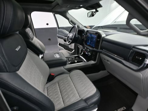 Used 2023 Ford F150 Limited image 50