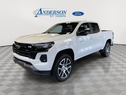 Used 2024 Chevrolet Colorado Z71 w/ Z71 Convenience Package 2