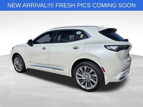 Used 2024 Buick Envision Avenir image 4
