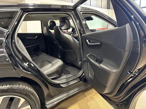 Used 2024 Kia EV6 Light AWD/4WD image 94