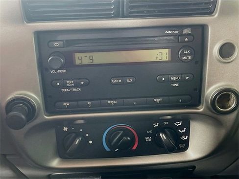 Used 2011 Ford Ranger XLT image 14