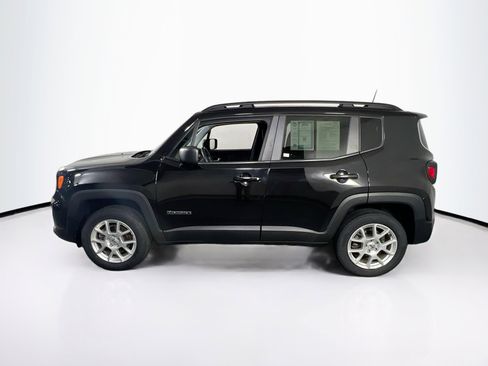 Used 2022 Jeep Renegade Latitude w/ Convenience Group AWD/4WD image 8