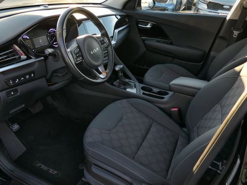 Used 2022 Kia Niro LXS image 15