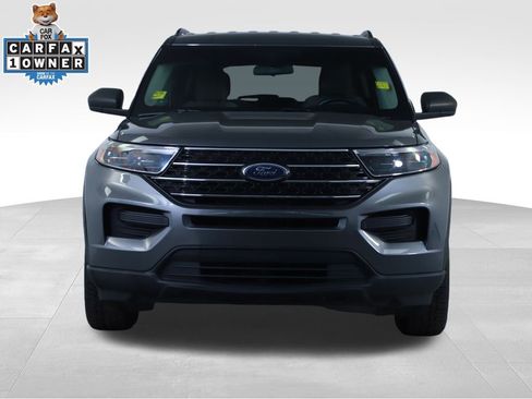 Certified 2022 Ford Explorer XLT image 7