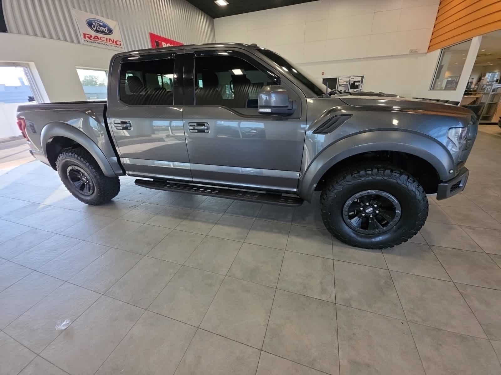 Used 2018 Ford F150 Raptor w/ Equipment Group 802A Luxury AWD/4WD image 6