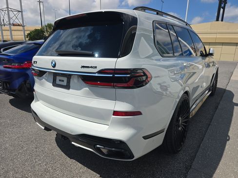 Used 2024 BMW X7 xDrive40i w/ M Sport Package image 5