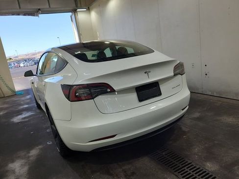 Used 2022 Tesla Model 3 Long Range AWD/4WD image 2