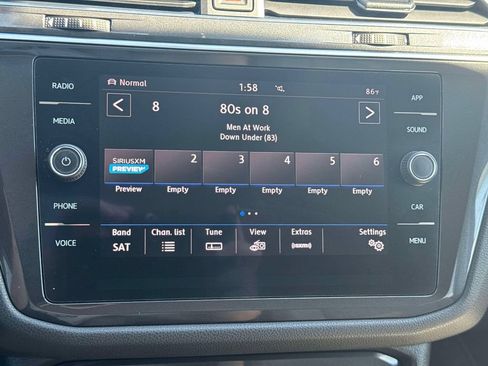 Used 2019 Volkswagen Tiguan SE AWD/4WD image 25