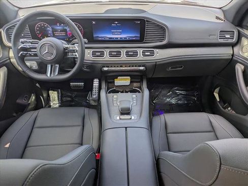 Used 2025 Mercedes-Benz GLS 450 4MATIC image 15