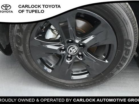 Used 2025 Toyota RAV4 XLE w/ Convenience Package FWD image 65