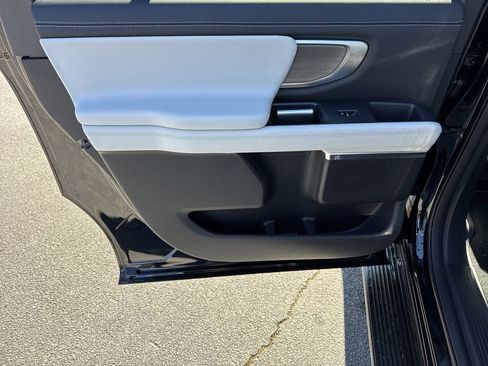 New 2026 Ford Expedition Max Platinum image 23