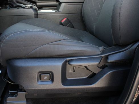 Used 2024 Toyota Tacoma 4x4 Double Cab image 14