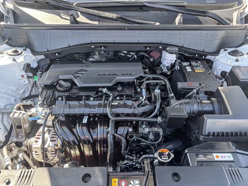 Used 2025 Hyundai Kona SEL FWD image 16