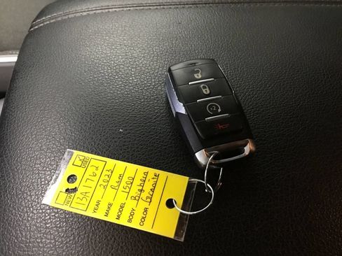 Used 2023 RAM 1500 Big Horn AWD/4WD image 29