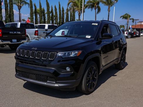 New 2026 Jeep Compass Latitude AWD/4WD image 8