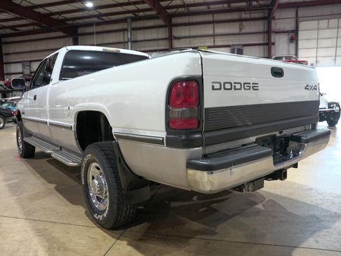 Used 1997 Dodge Ram 2500 Truck 4x4 Club Cab image 6