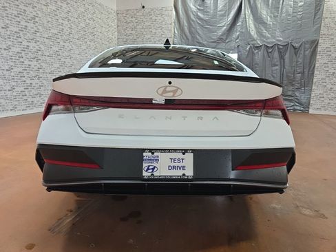 New 2026 Hyundai Elantra SEL Sport image 5