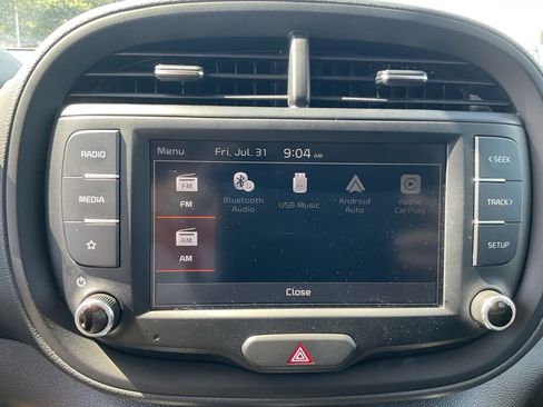 Used 2025 Kia Soul LX w/ LX Technology Package FWD image 31