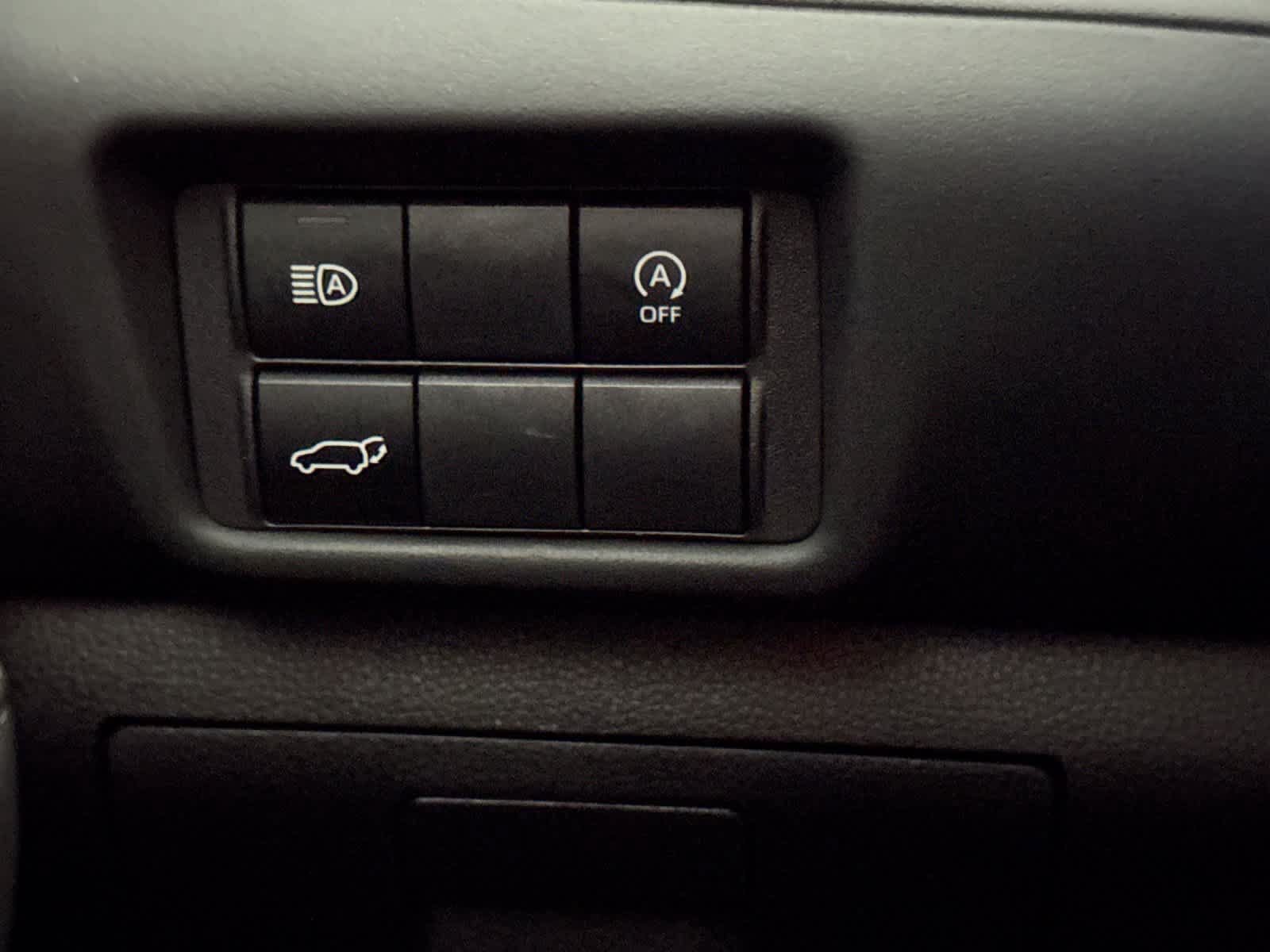 Used 2023 Toyota Highlander XLE FWD image 31