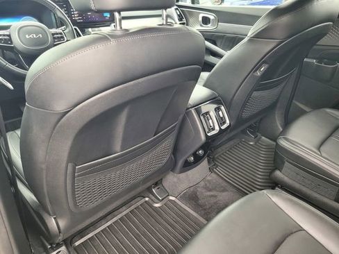 Used 2023 Kia Sorento SX image 12