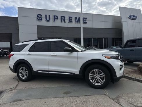 Used 2023 Ford Explorer XLT w/ Equipment Group 202A image 1