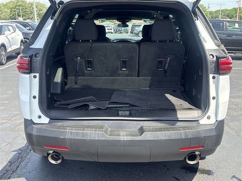 Used 2023 Chevrolet Traverse LT FWD image 24