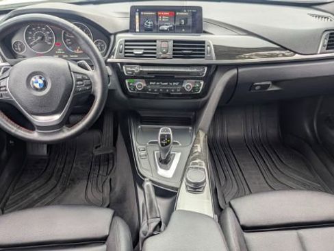Used 2018 BMW 330i xDrive Sedan AWD/4WD image 23