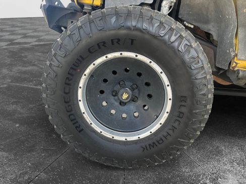 Used 2015 Jeep Wrangler Unlimited Sport w/ Quick Order Package 24S AWD/4WD image 9