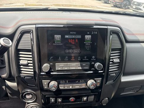 Used 2023 Nissan Titan PRO-4X AWD/4WD image 18