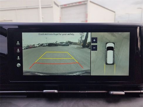 Used 2022 Kia Carnival SX image 25