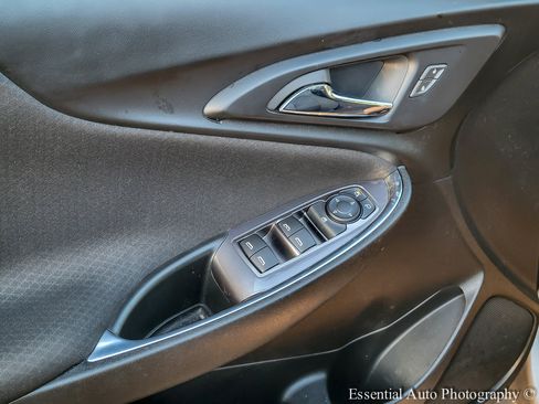 Used 2022 Chevrolet Malibu LT image 12