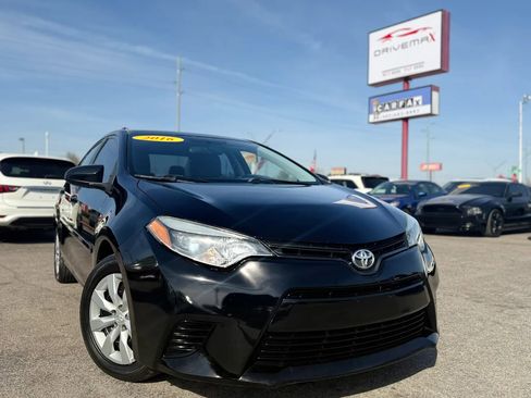 Used 2016 Toyota Corolla LE image 1