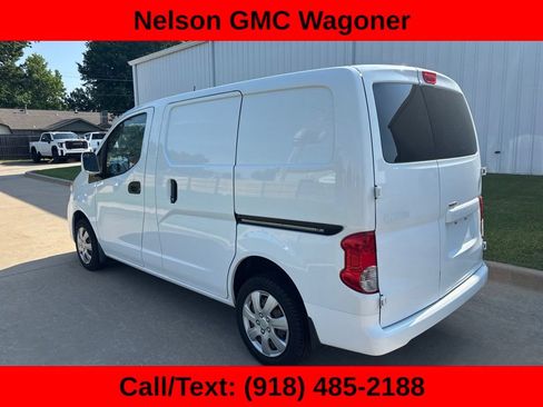 Used 2018 Nissan NV200 SV w/ Navigation Package FWD image 8