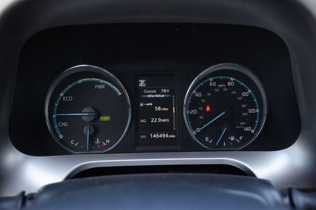 Used 2017 Toyota RAV4 XLE w/ Carpet Mat Package AWD/4WD image 13