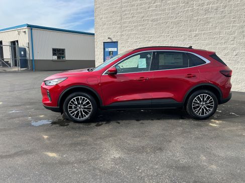 New 2025 Ford Escape SE image 6