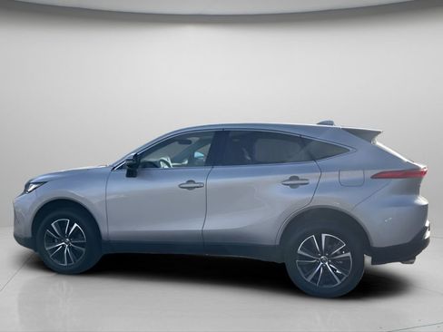 Used 2024 Toyota Venza LE image 8