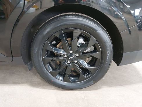 Used 2024 Kia Carnival SX Prestige image 50